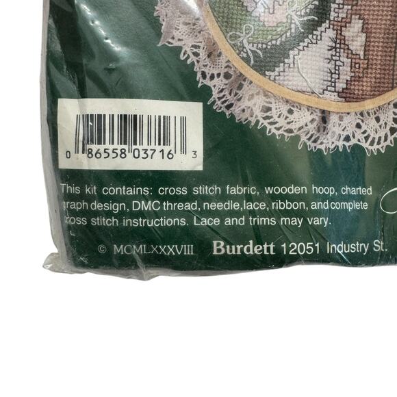 Vintage NEW Red Head Christmas Doll Christmas Cross Stitch Kit 1988 Dale Burdett - Picture 2 of 3